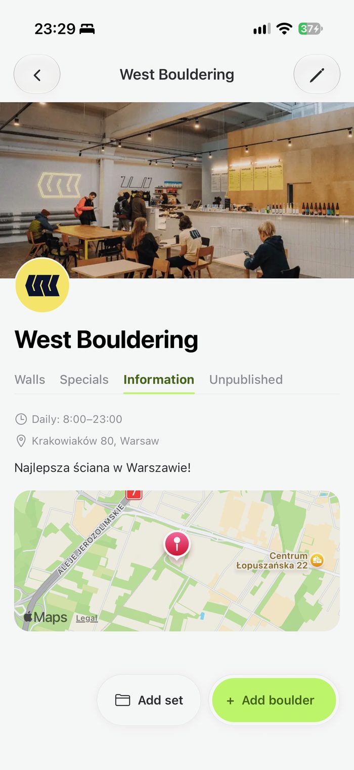 A gym's profile in Grippy with opening hours, address, and a map pin